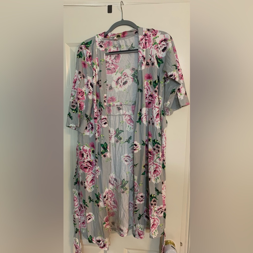Baby Be Mine Maternity Nursing Layette Robe Size S/M